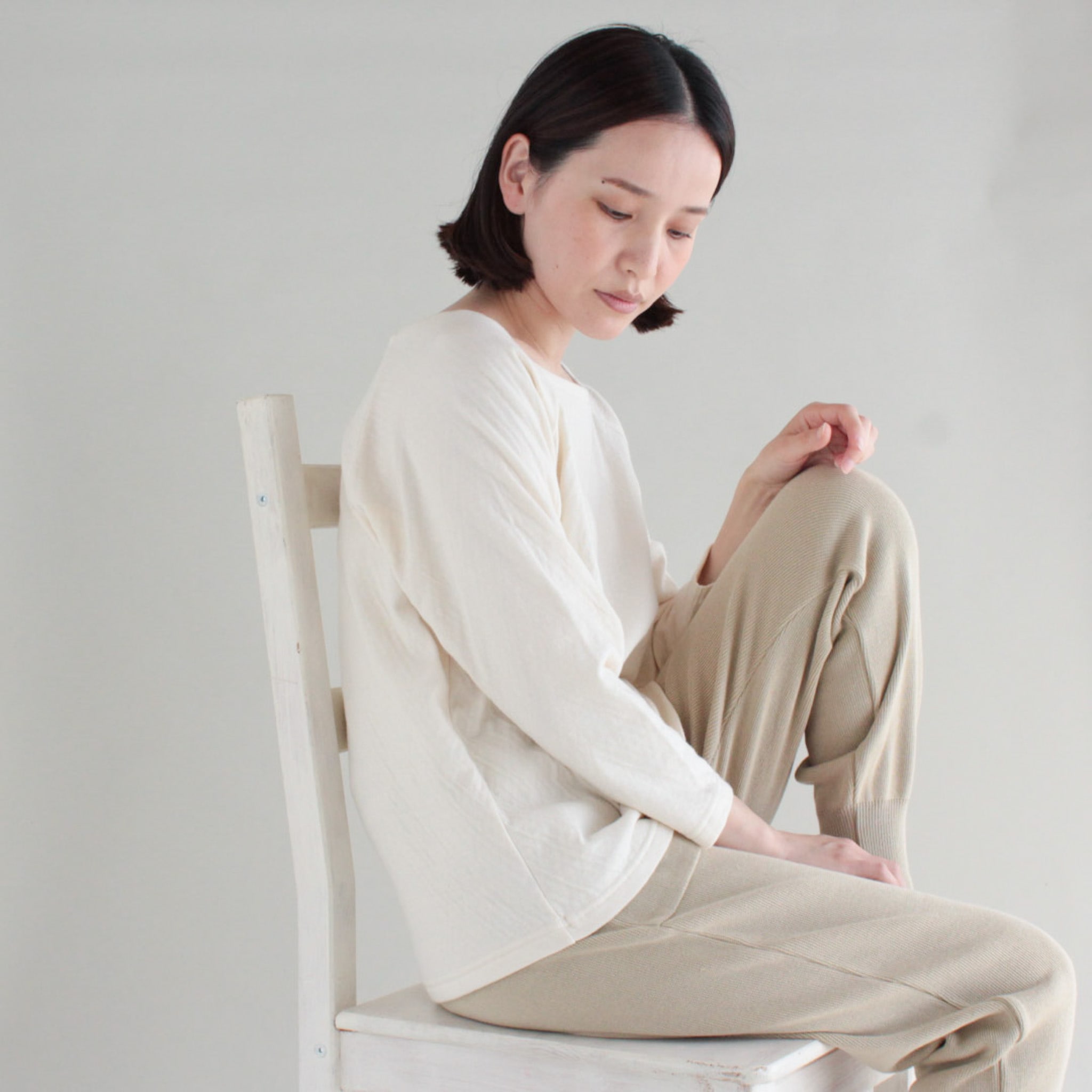 スラっと細見えシルエット｜着心地の良いニットジョガーパンツ